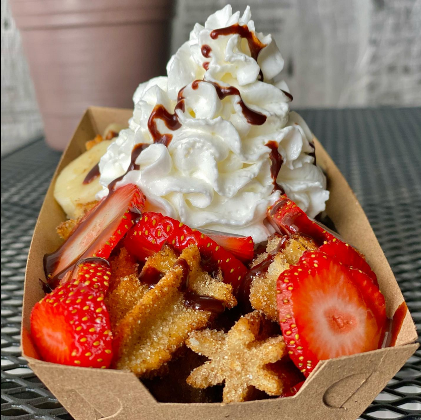 mini churro con chantilly